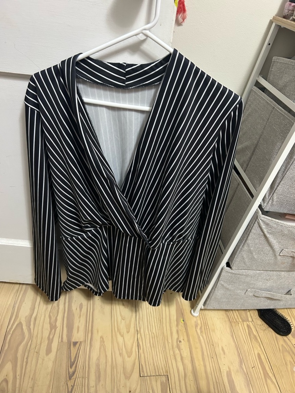 Black & White Striped Top - XL